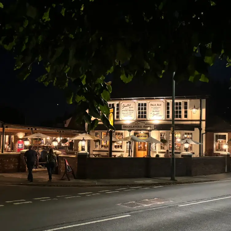 traditional British pub serving great food &amp; Ales - The Bricklayers Arms, Shrewsbury, Shropshire