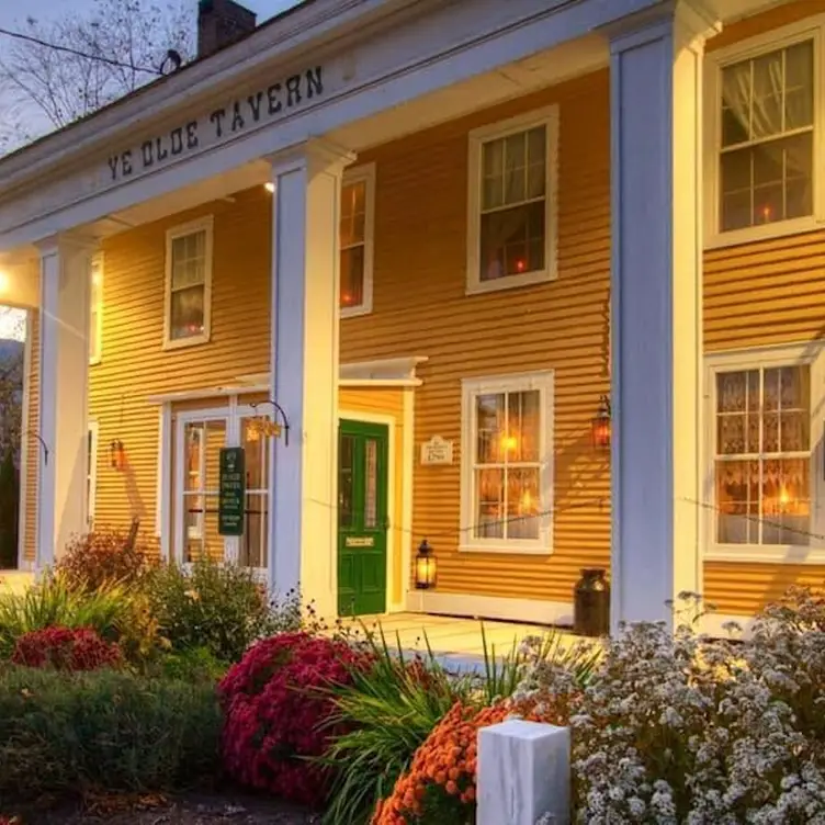 Ye Olde Tavern, Manchester Center, VT