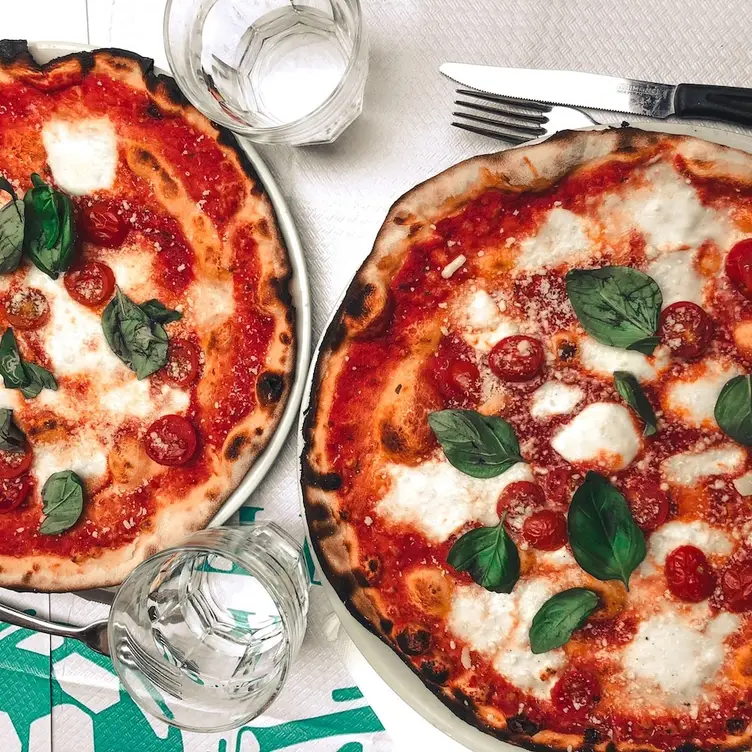 Pomodoro e Basilico, Torino, Piemonte