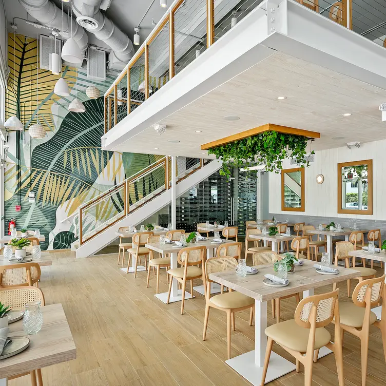 Main Interior Dining Area - Casa Playa - Fort Lauderdale, Fort Lauderdale, FL