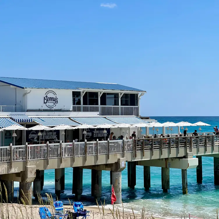 Benny's On The Beach - Pier FL Lake Worth