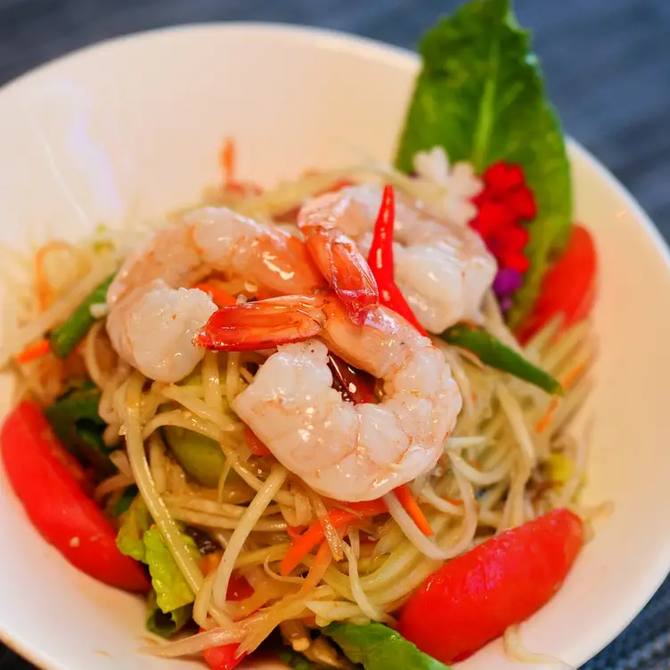 Shrimp Papaya Salad - Kan’s Thai Kitchen, Fort Lauderdale, FL