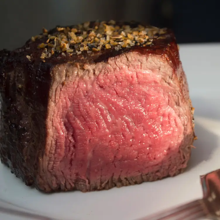 Filet Mignon  - Iavarone's Steakhouse and Italian Grill，FLTampa