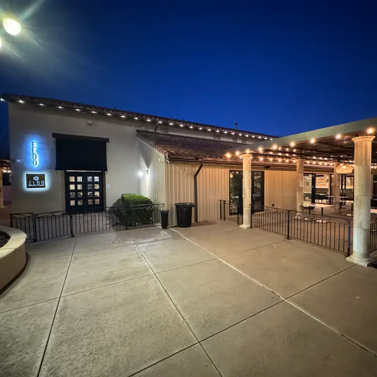 Front Door &amp; Patio - Eldo Chop House，CAEl Dorado Hills