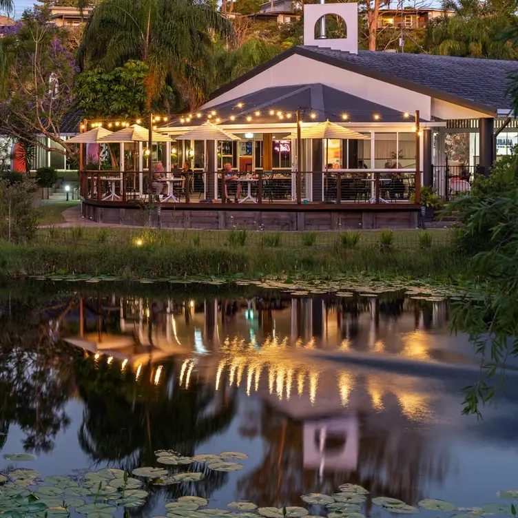 Cubana Cantina Garden & Pond Views - Cubana Cantina, Nambucca Heads, AU-NSW