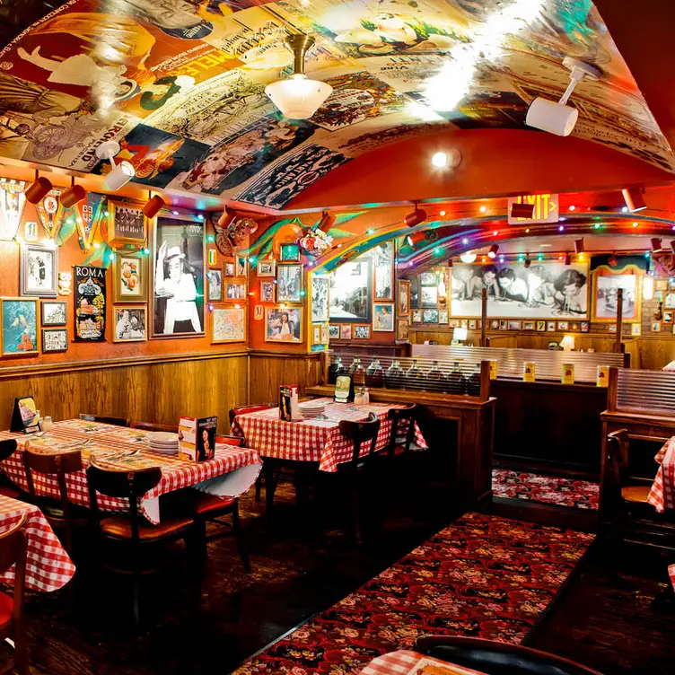 Family-style Italian Restaurant - Buca di Beppo - Kansas City, Kansas City, MO