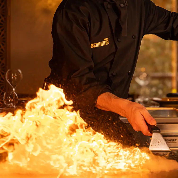 Teppanyaki Chefs - BENIHANA, Paris, Ile-de-France