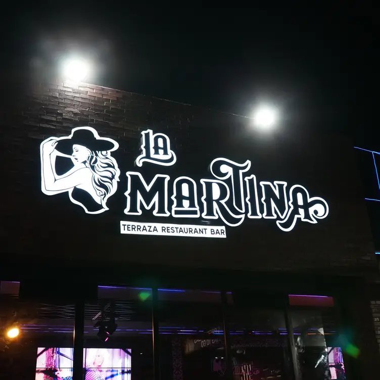 La mejor comida de Mar y Tierra Sinaloense. - La Martina Terraza Restaurant Bar, Reynosa, TAM