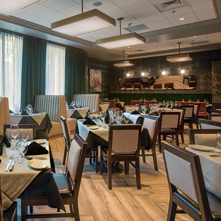 Cozy, upscale steakhouse with modern details. - Ruth's Chris Steak House - Buckhead, Atlanta, GA