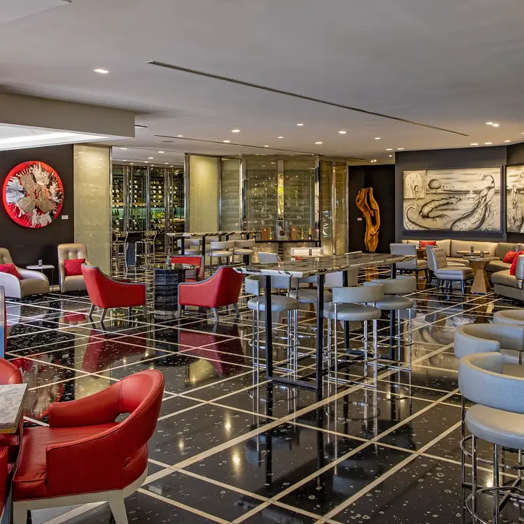 The St. Regis Bar - St. Regis Bar，FLBal Harbour