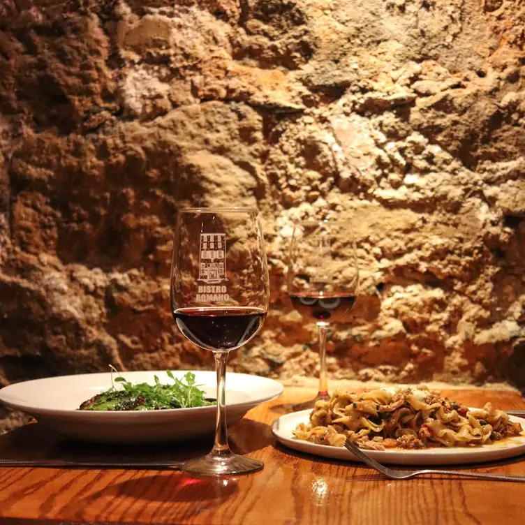 Braised Veal Ossobuco - Bistro Romano，PAPhiladelphia