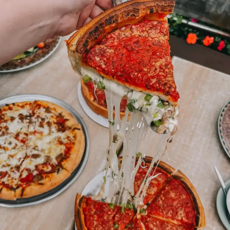 Chicago's Pizza - Lakeview, Chicago, IL