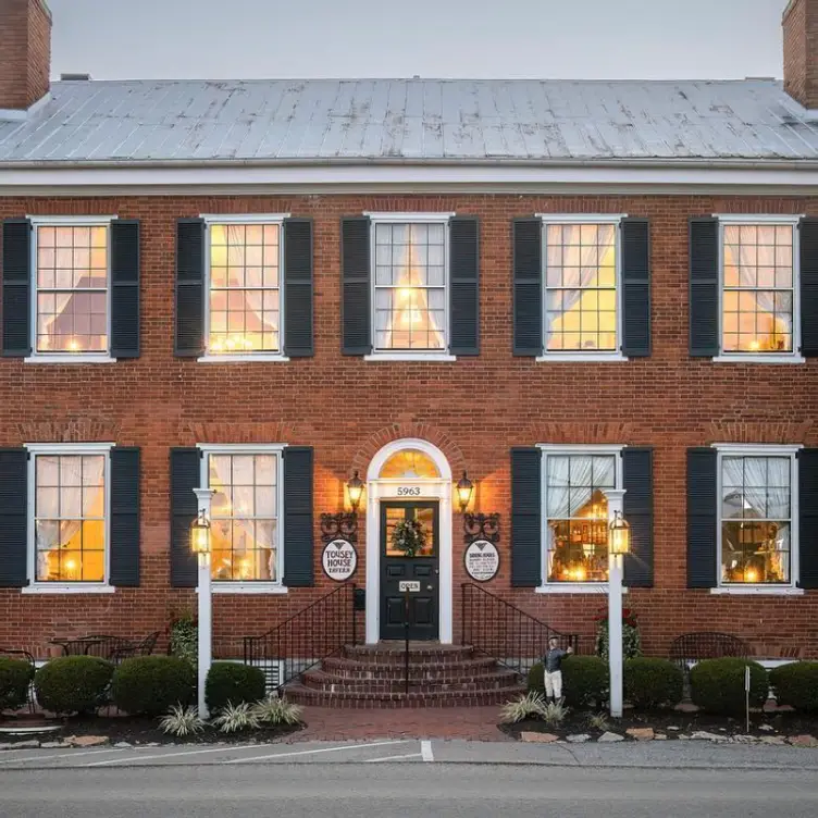 Historic Tousey House Tavern - Circa 1822 - Tousey House Tavern, Burlington, KY