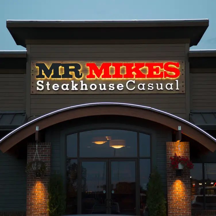 MR MIKES - Sylvan Lake AB Sylvan Lake