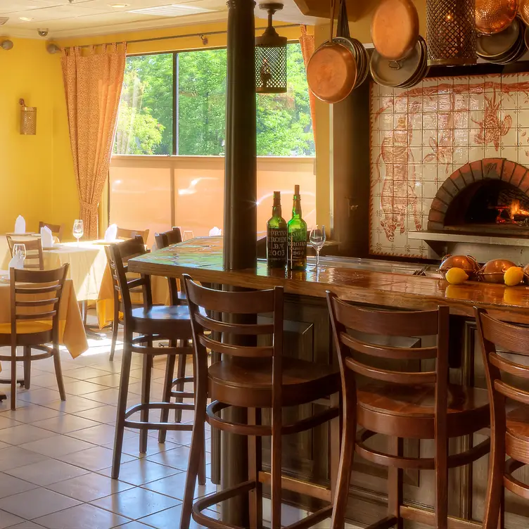 LaSalette Dining Room. Reservations available now. - LaSalette Restaurant, Sonoma, CA