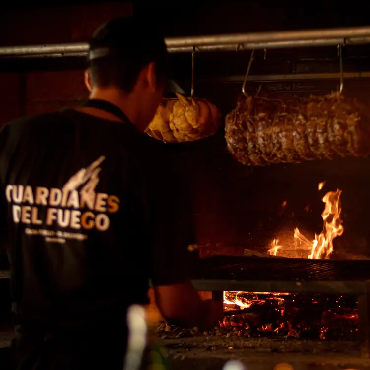 Casa Fuego, San Salvador, San Salvador