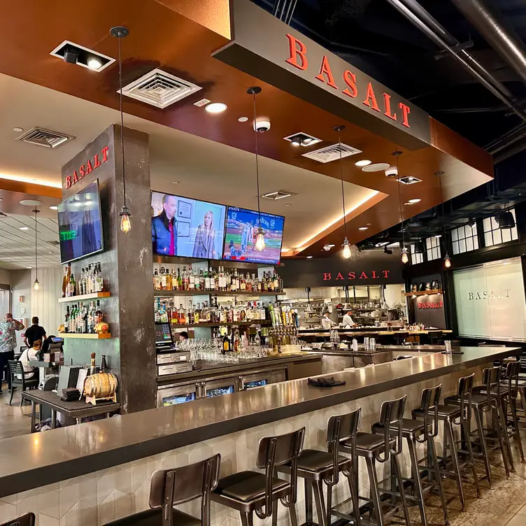 Restaurant Interior - Basalt Restaurant @ Dukes Lane Market and Eatery HI Honolulu