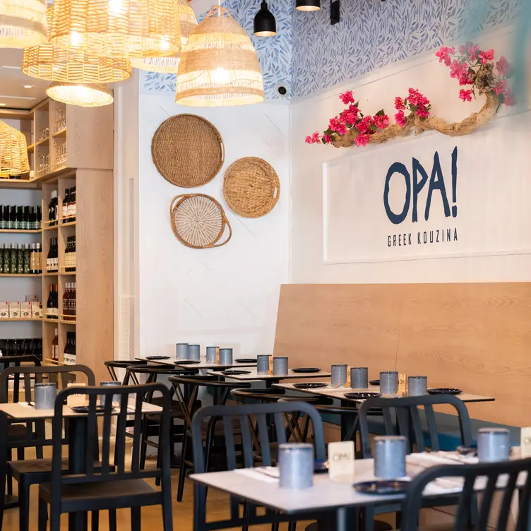 Interior - OPA! Greek Kouzina - Condado，PRSan Juan