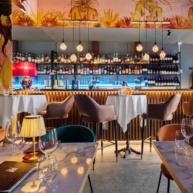 Bombay on Bay, Port Melbourne, AU-VIC