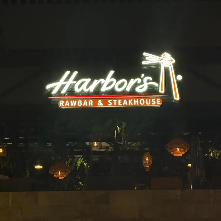 Harbor's Steakhouse & Raw Bar - Angelopolis, Puebla, PUE