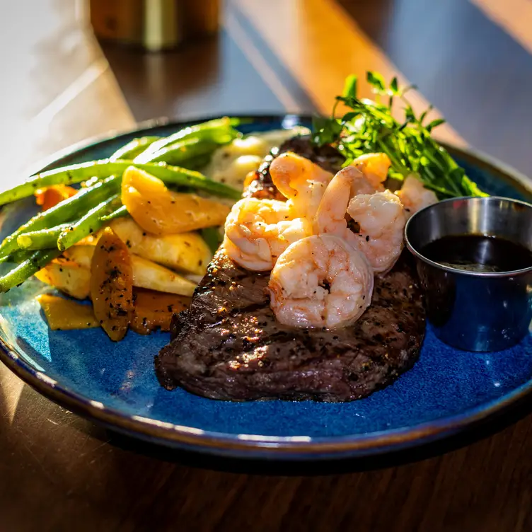 Devlin's Country Bistro, Mount Pleasant, ON