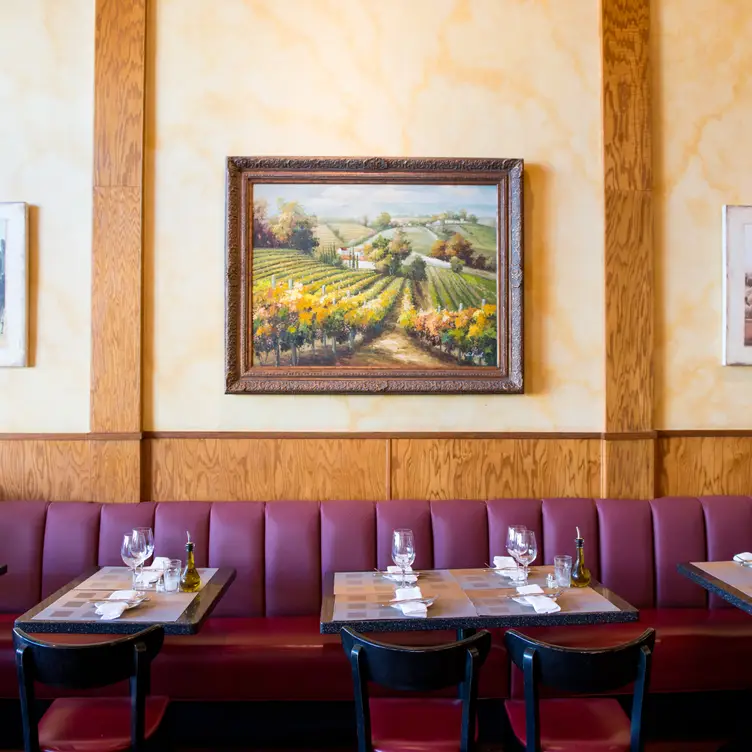 Booths Wall Decor - Bambino's Ristorante CA San Francisco