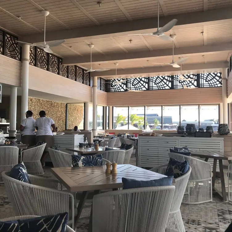 Lagoon House Restaurant & Bar - Fiji Marriott Resort Momi Bay, Momi Bay, Nadi Lagoon House Restaurant & Bar - Fiji Marriott Resort Momi Bay, Momi Bay, Nadi