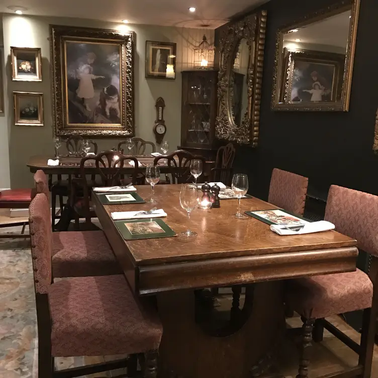 The French Horn Top Rated Restaurant in Steppingley, Bedfordshire