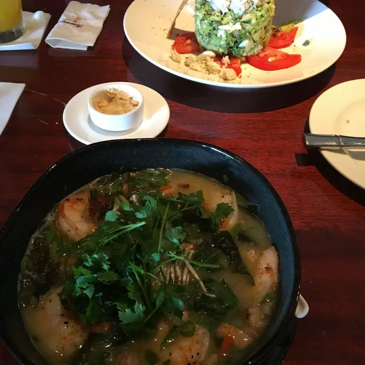 Tommy Bahama Restaurant & Bar - Orlando, Orlando, FL
