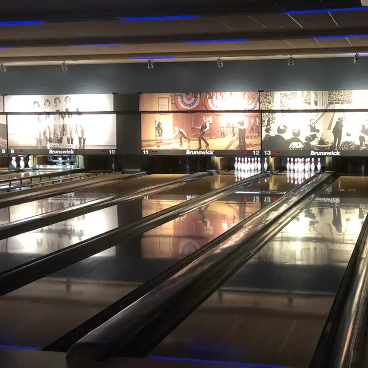 Pinstripes Bethesda Restaurant North Bethesda, MD OpenTable