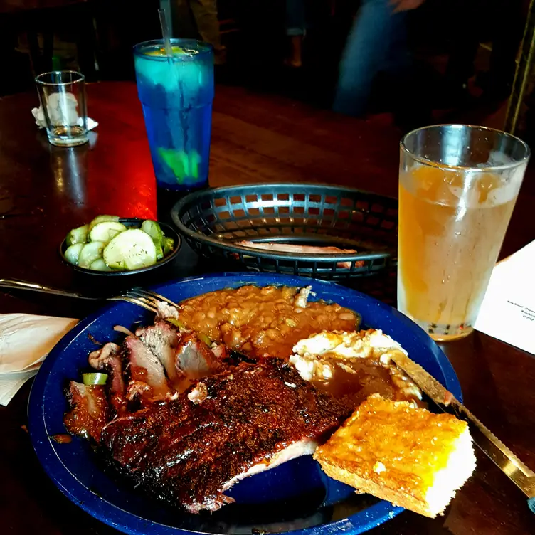 Dinosaur shop bbq reservation