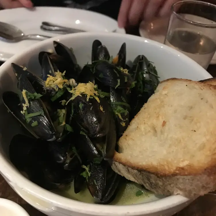 Vesta Trattoria & Wine Bar Restaurant Astoria, NY OpenTable