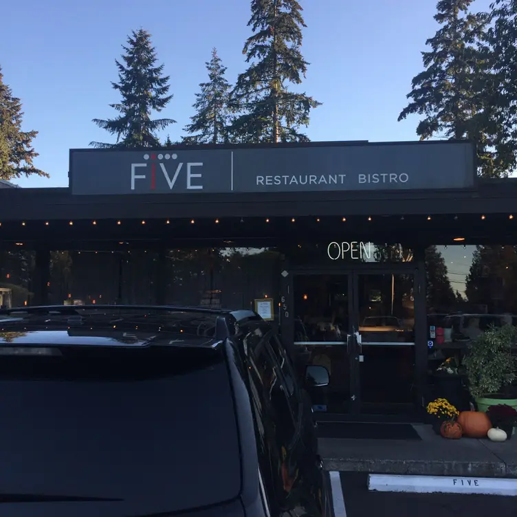 FIVE Restaurant Bistro, Edmonds, WA