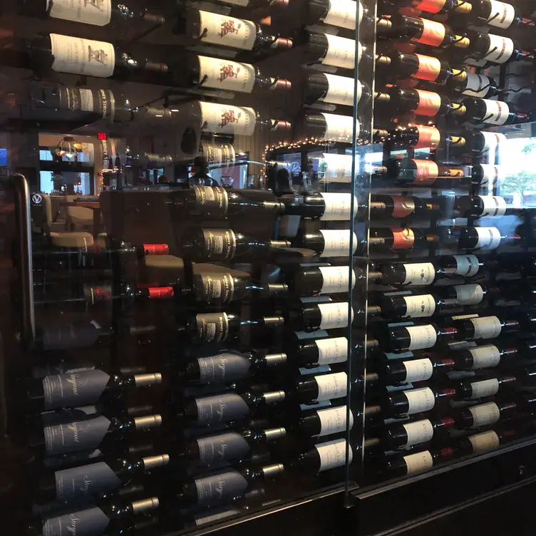 Blue Pointe Oyster Bar & Seafood Grill Ft. Myers Restaurant Fort