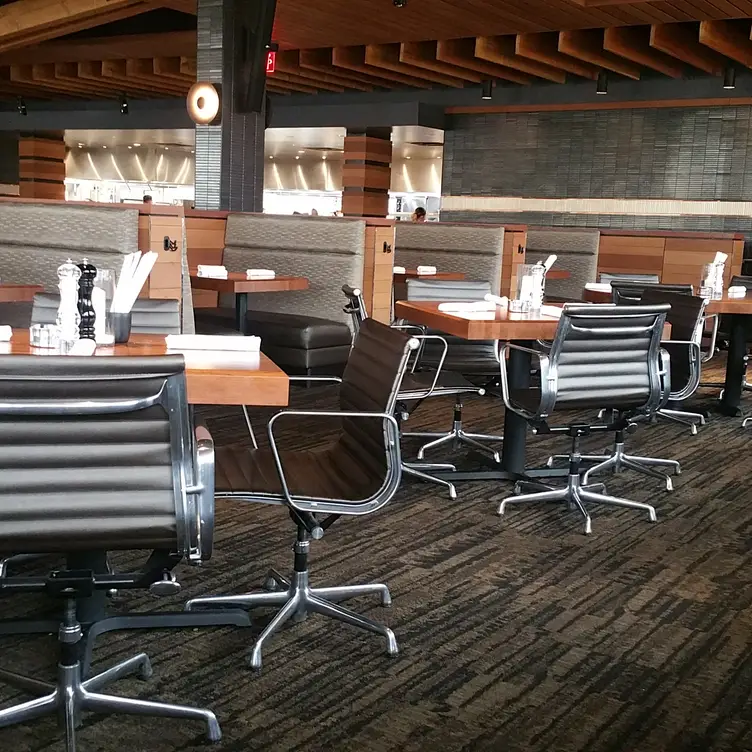 J. Alexander's Restaurant King of Prussia Top Rated Restaurant in