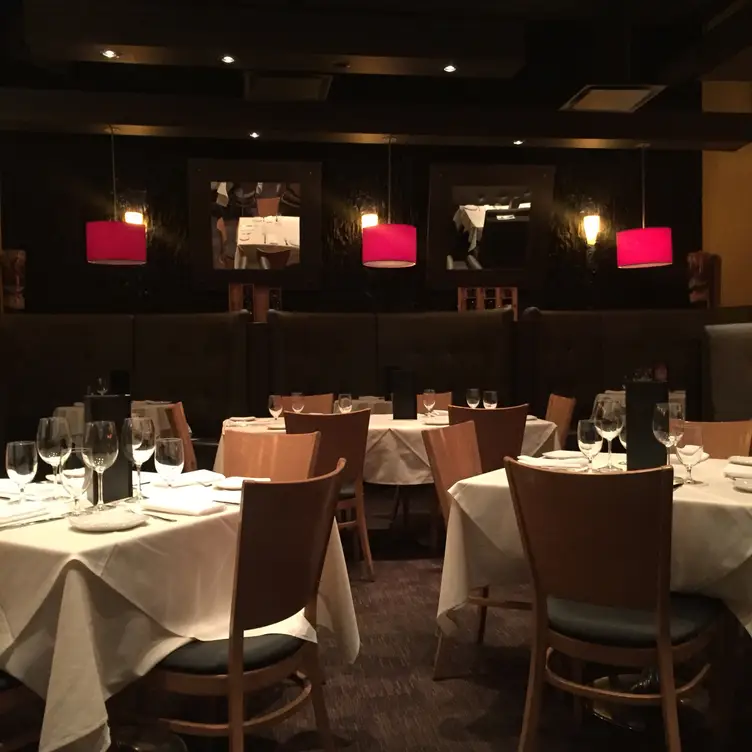 Bistecca Italian Steakhouse & Wine Bar Restaurant Edmonton, AB