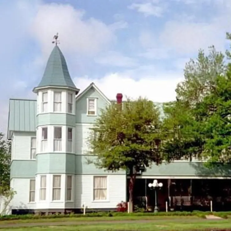 Woodbine Hotel & Restaurant, Madisonville, TX