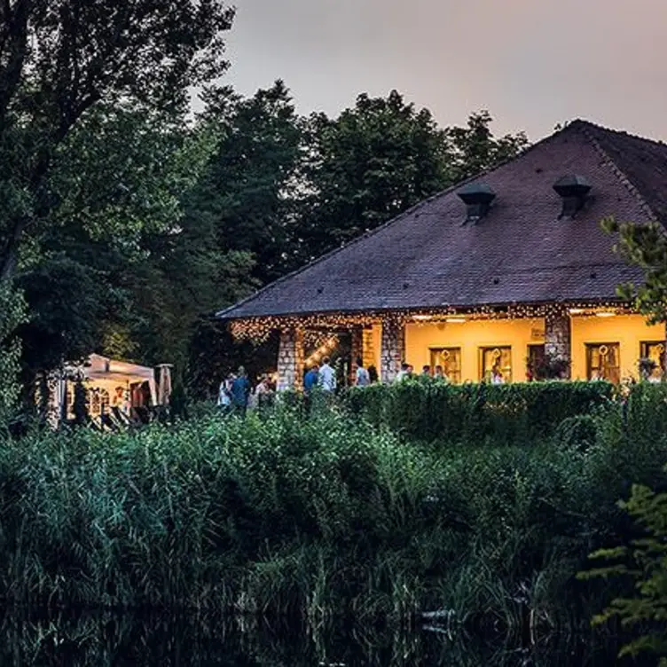 Wirtshaus am Auwaldsee，BYIngolstadt