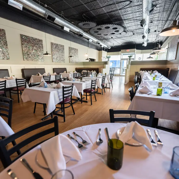 Tony & Nicks Kingston Updated 2024, Italian Restaurant in Kingston, NY