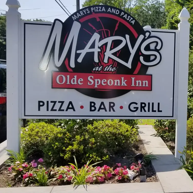 Mary's Pizza & Pasta, Speonk, NY