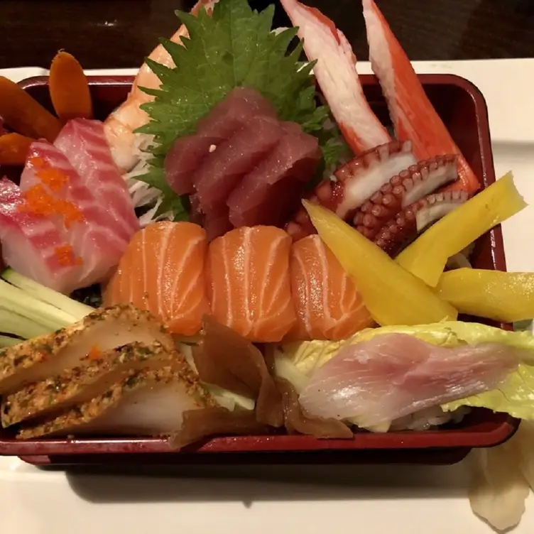 Tisumi Sushi, Glastonbury, CT