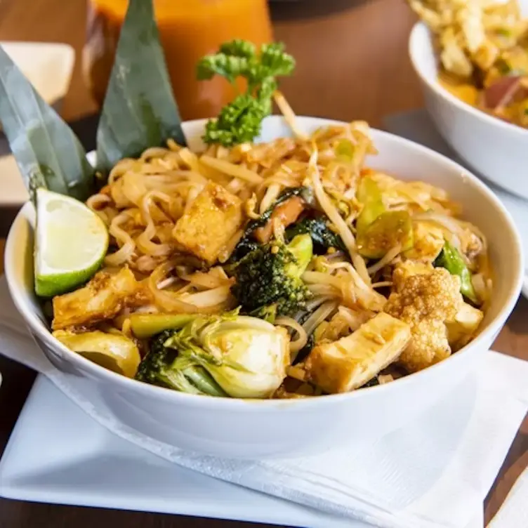 Crystal Thani | Thai Kitchen + Bar, Toronto, ON