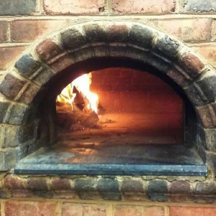 La Margherita Pizzeria, Medford, NY