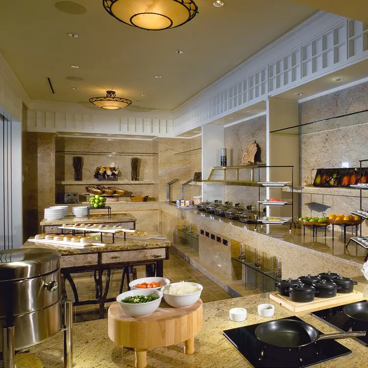 JW Marriott The Rosseau Muskoka - Cottages Restaurant - Minett, ON ...