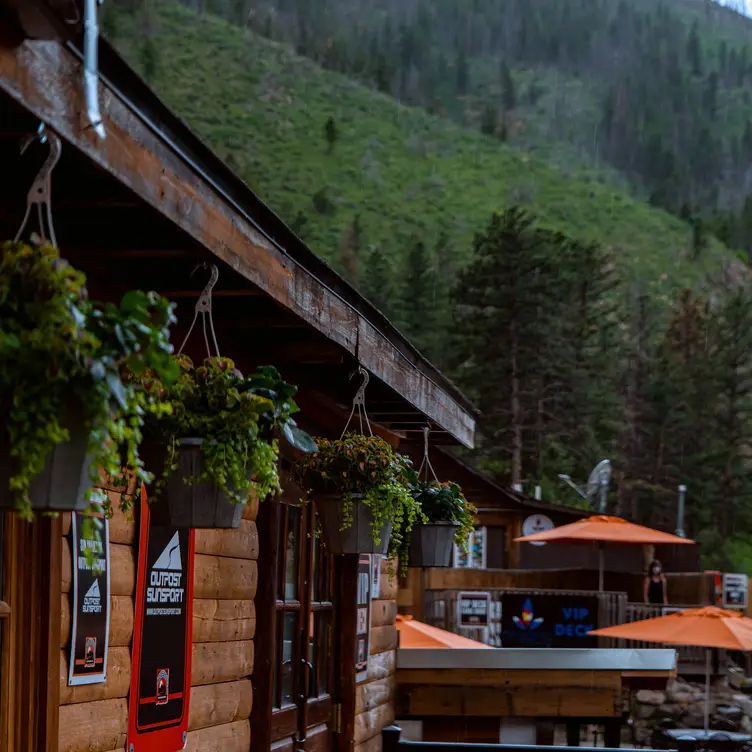 Mishawaka Amphitheatre Restaurant，COBellvue