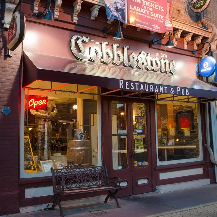 The Cobblestone Public House ON Paris