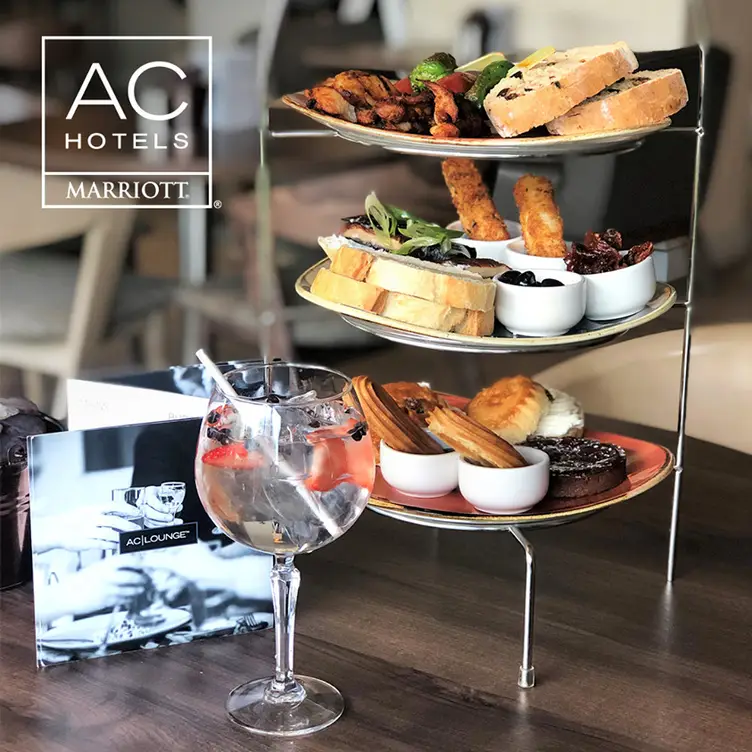 AC Hotel Manchester Salford Quays, Manchester, 