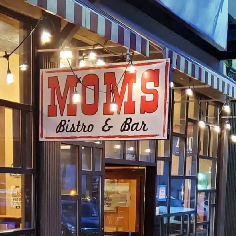 Mom's on Main, Columbia, SC
