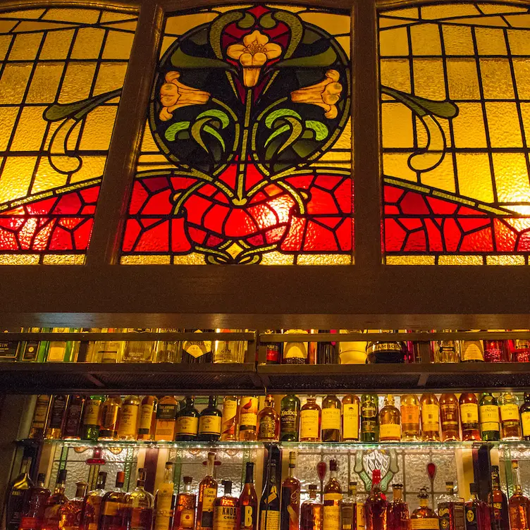 McMenamins Hotel Oregon