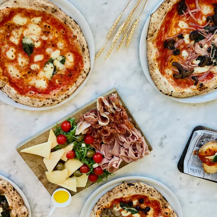Antica Pizzeria - Luna Park, Miami, FL